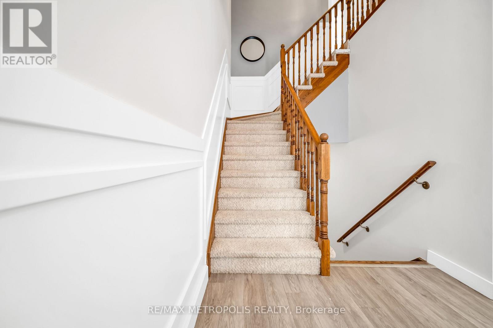 Stairs - 5 Westhampton Way, Hamilton, ON - Indoor Photo Showing Other Room