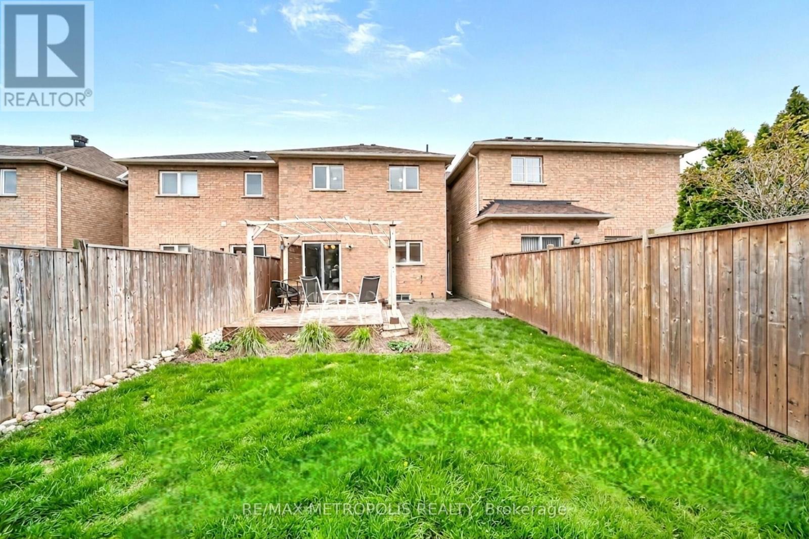 Backyard - 5 Westhampton Way, Hamilton, ON - Outdoor With Deck Patio Veranda With Exterior