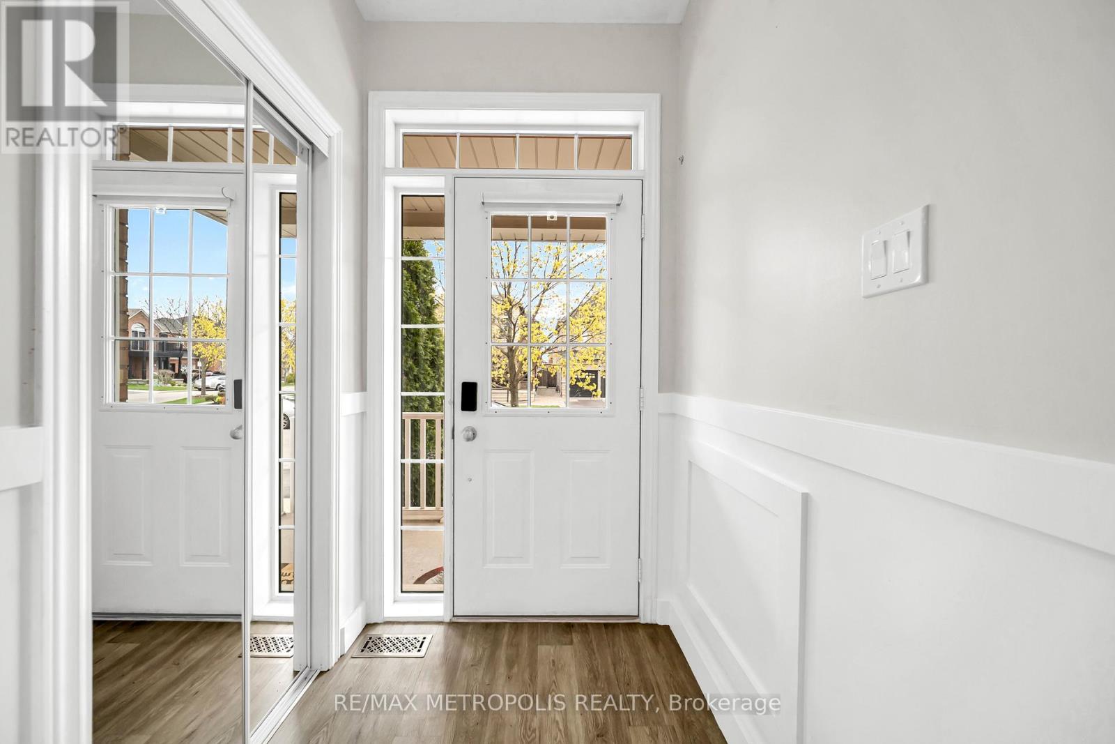 Front Entrance - Inside - 5 Westhampton Way, Hamilton, ON - Indoor Photo Showing Other Room