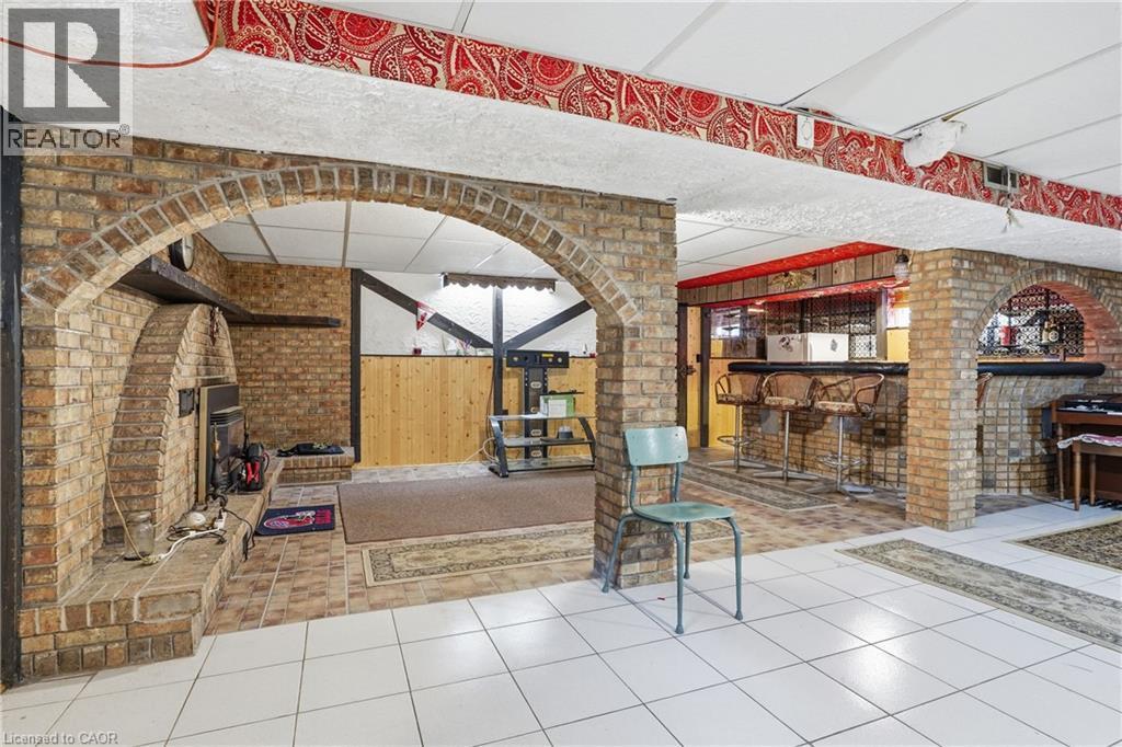 105 Tolton Avenue, Hamilton, ON - Outdoor
