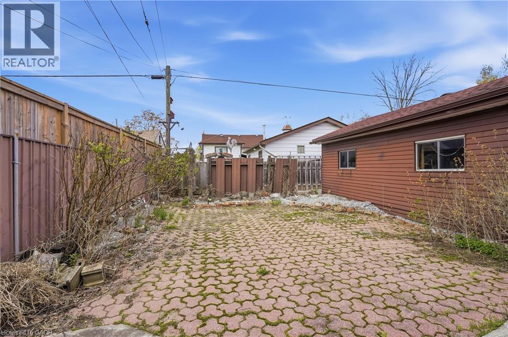 105 Tolton Avenue, Hamilton, ON - Outdoor