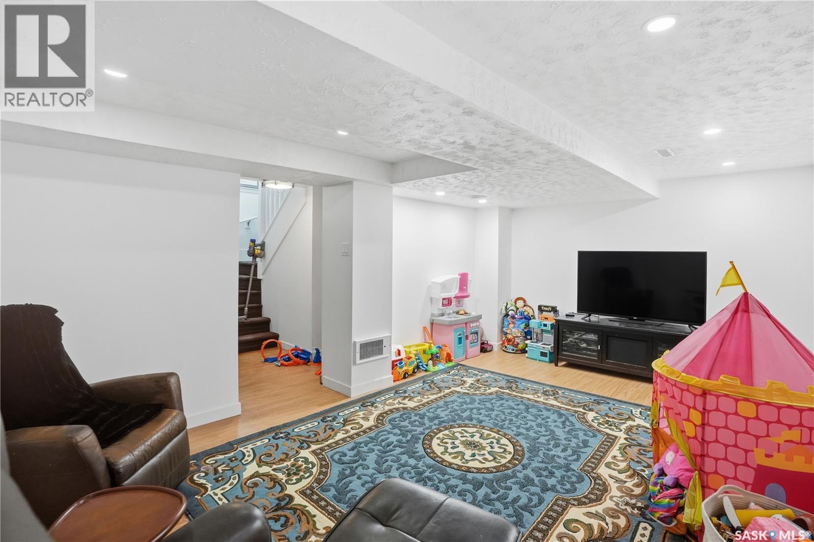 2543 Garnet Street, Regina, SK - Indoor