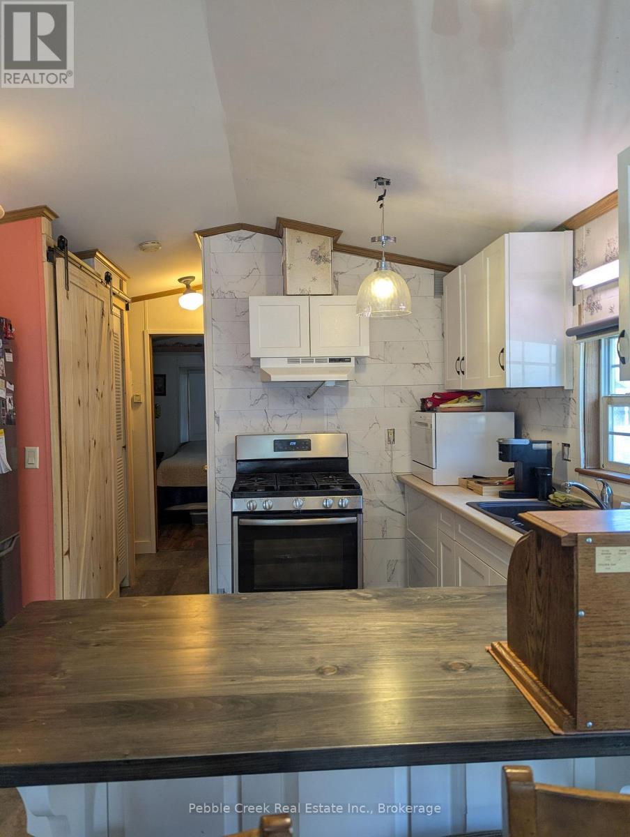 E8 Hickory - 77794 Orchard Line, Central Huron (Goderich), ON