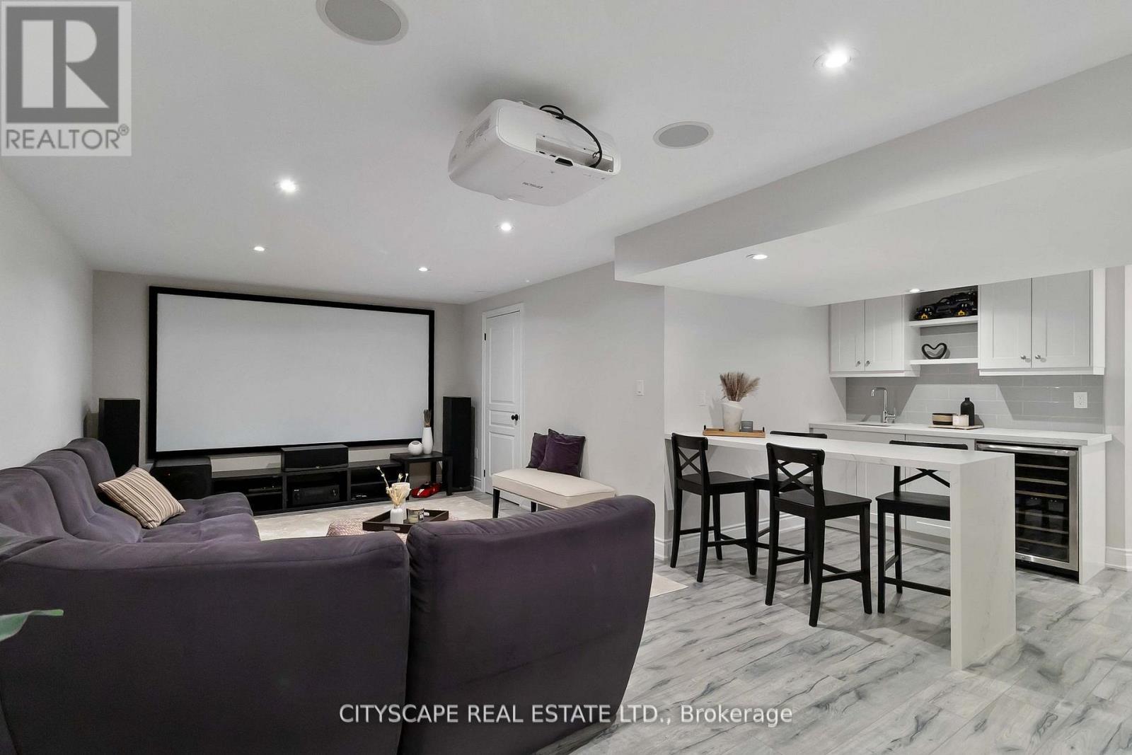 4269 Vivaldi Road, Burlington, ON - Indoor