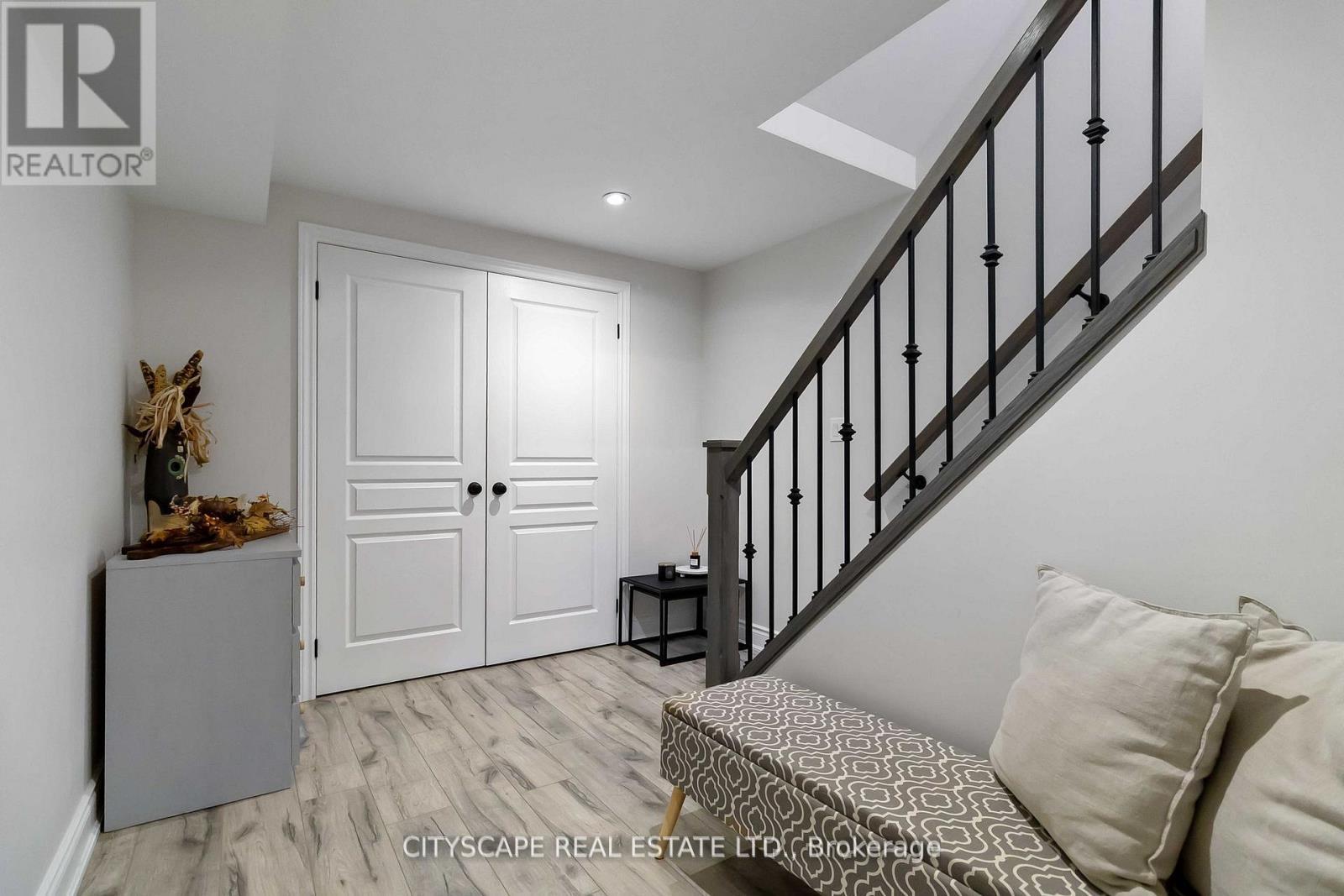 4269 Vivaldi Road, Burlington, ON - Indoor