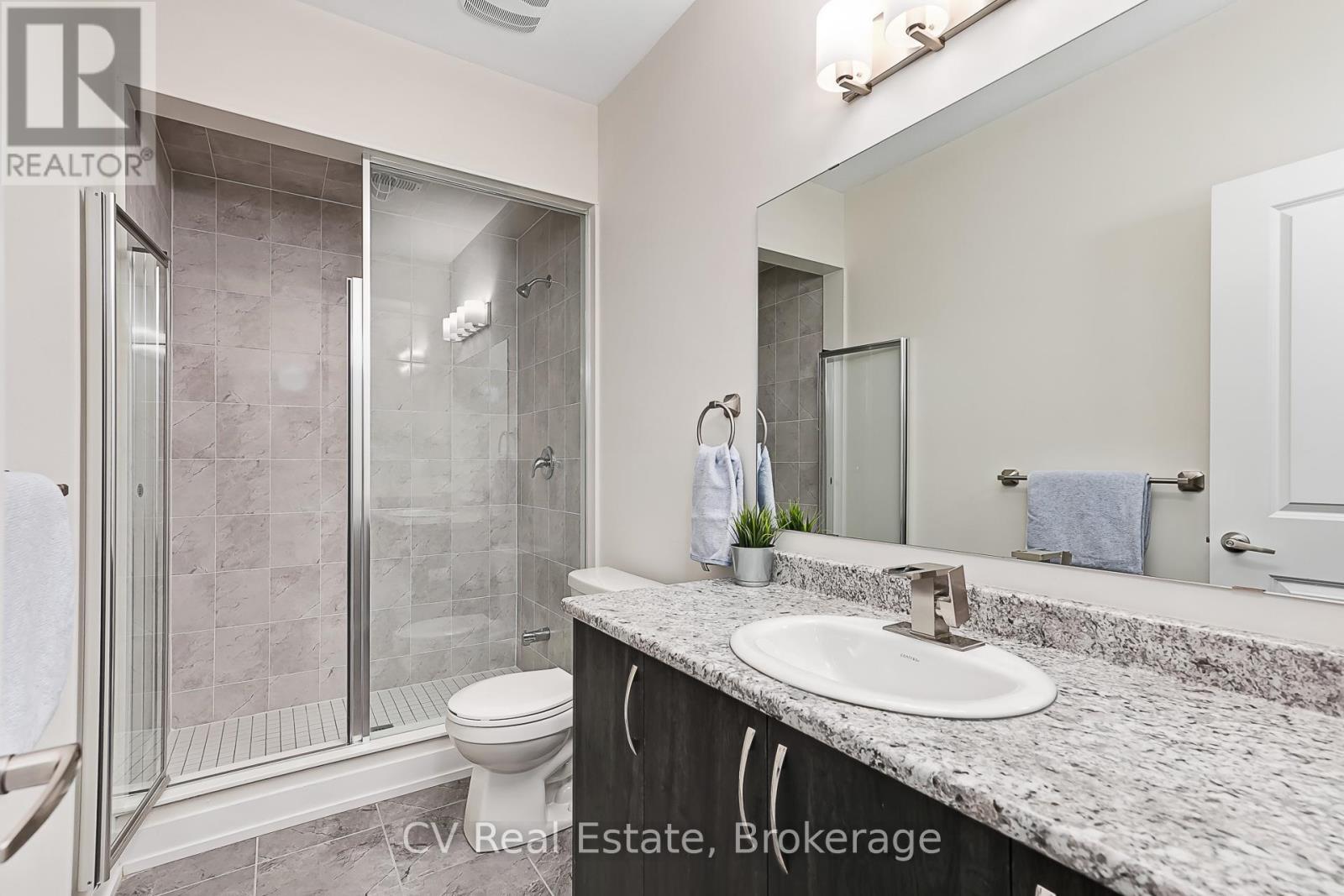111 Stoneleigh Drive, Blue Mountains, ON - Indoor Photo Showing Bathroom