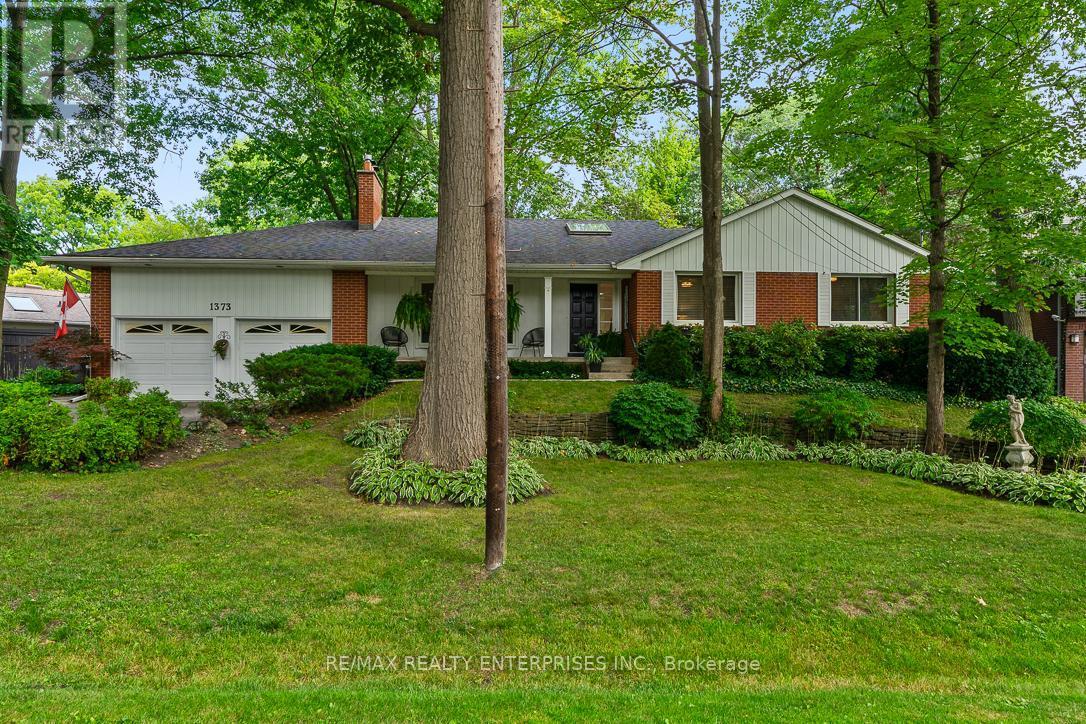 1373 Queen Victoria Avenue, Mississauga, ON - Outdoor