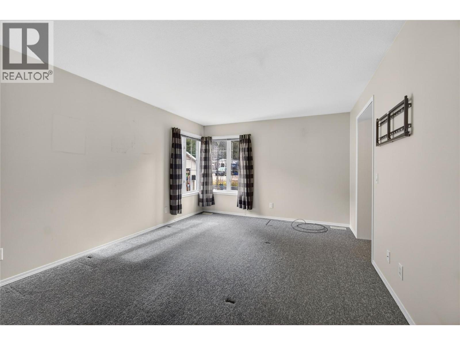 5 Bc97A Highway Unit# 11, Sicamous, BC