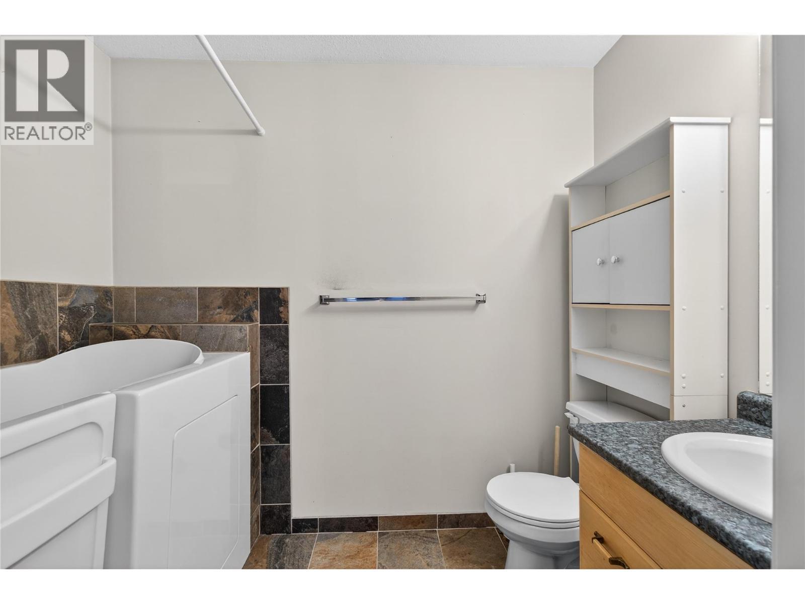 5 Bc97A Highway Unit# 11, Sicamous, BC