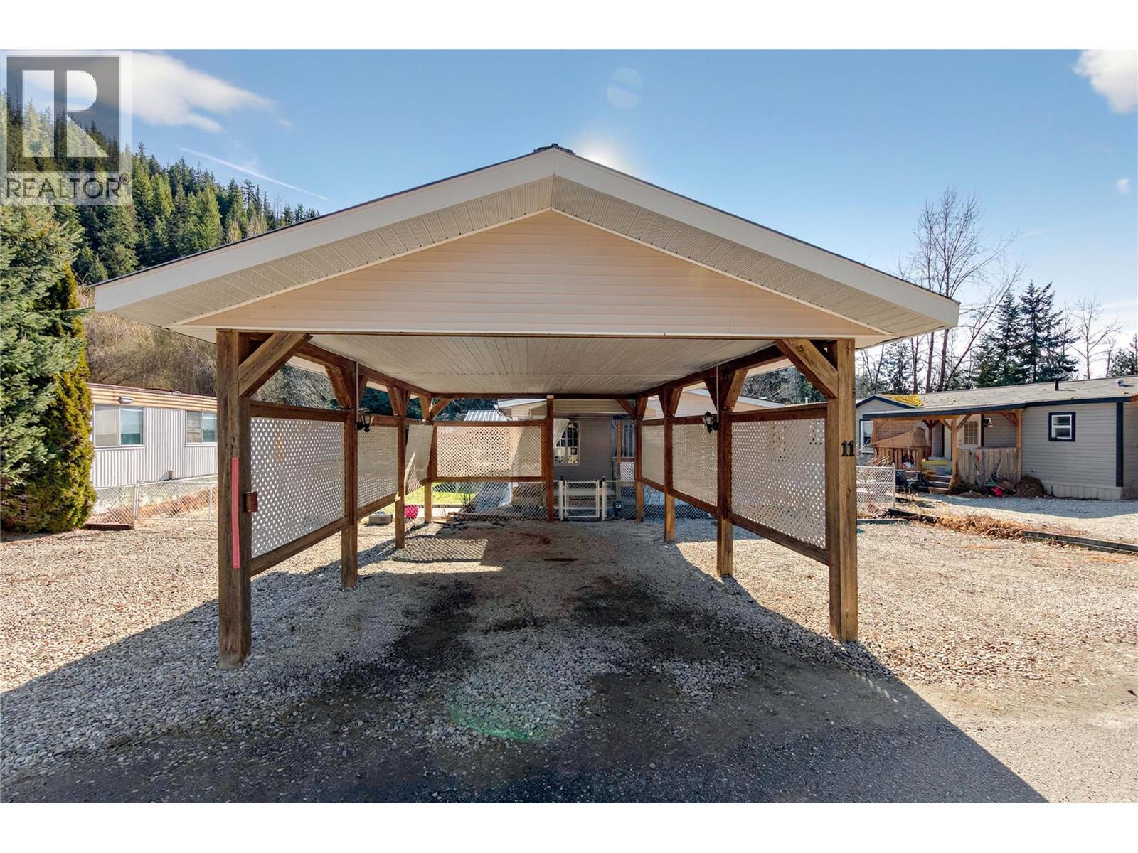 5 Bc97A Highway Unit# 11, Sicamous, BC