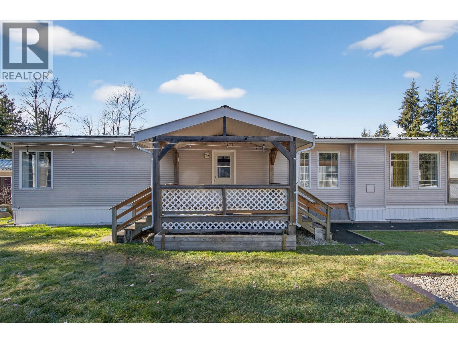 5 Bc97A Highway Unit# 11, Sicamous, BC