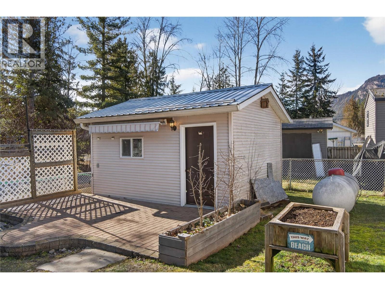 5 Bc97A Highway Unit# 11, Sicamous, BC