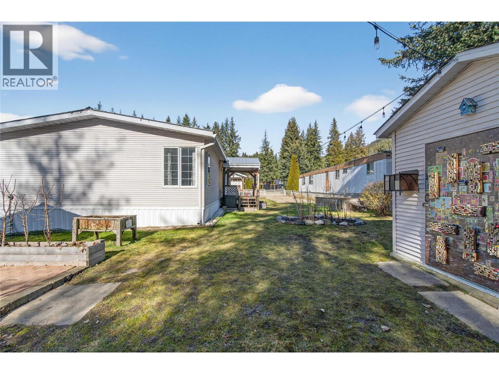 5 Bc97A Highway Unit# 11, Sicamous, BC
