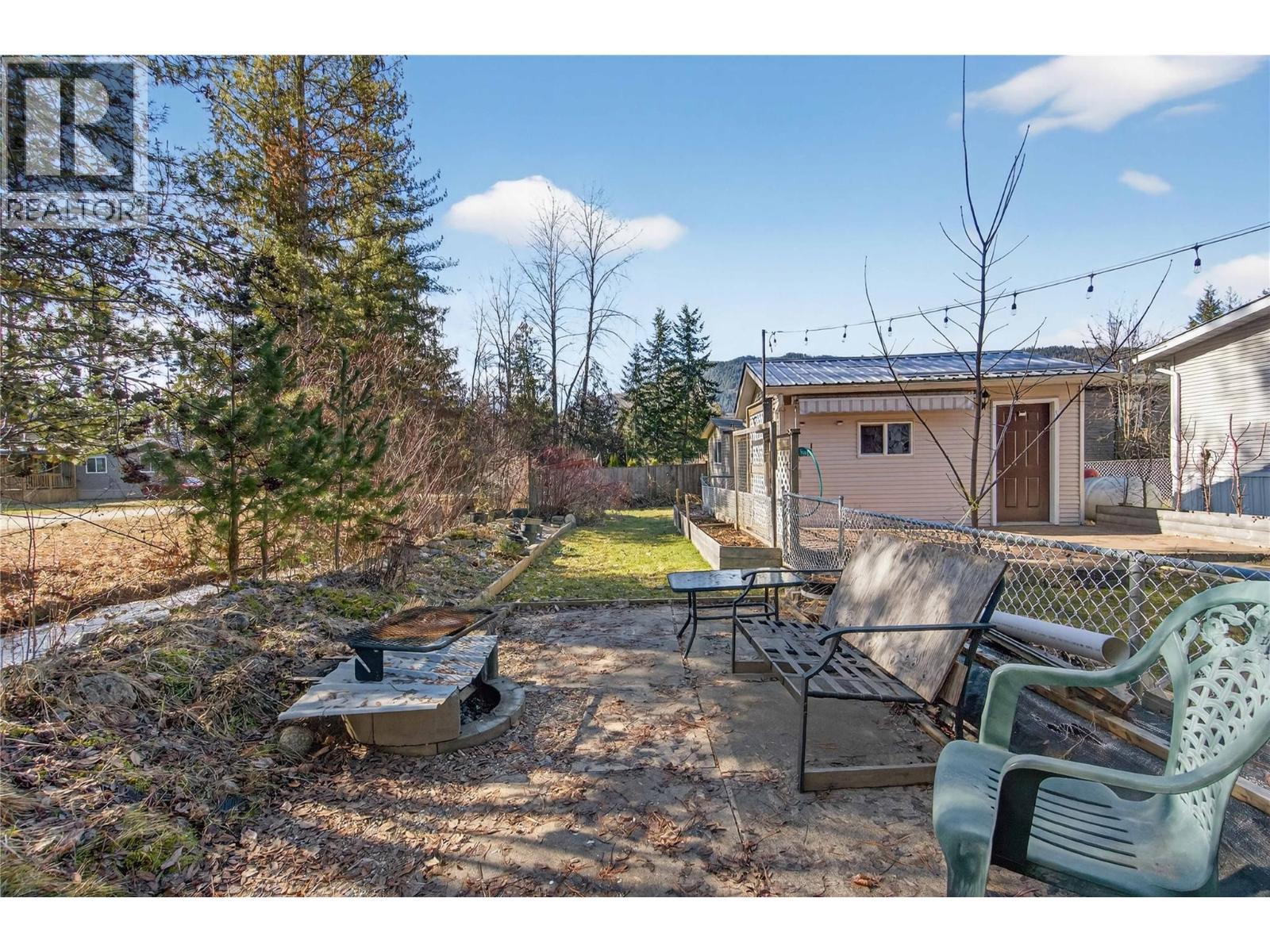5 Bc97A Highway Unit# 11, Sicamous, BC