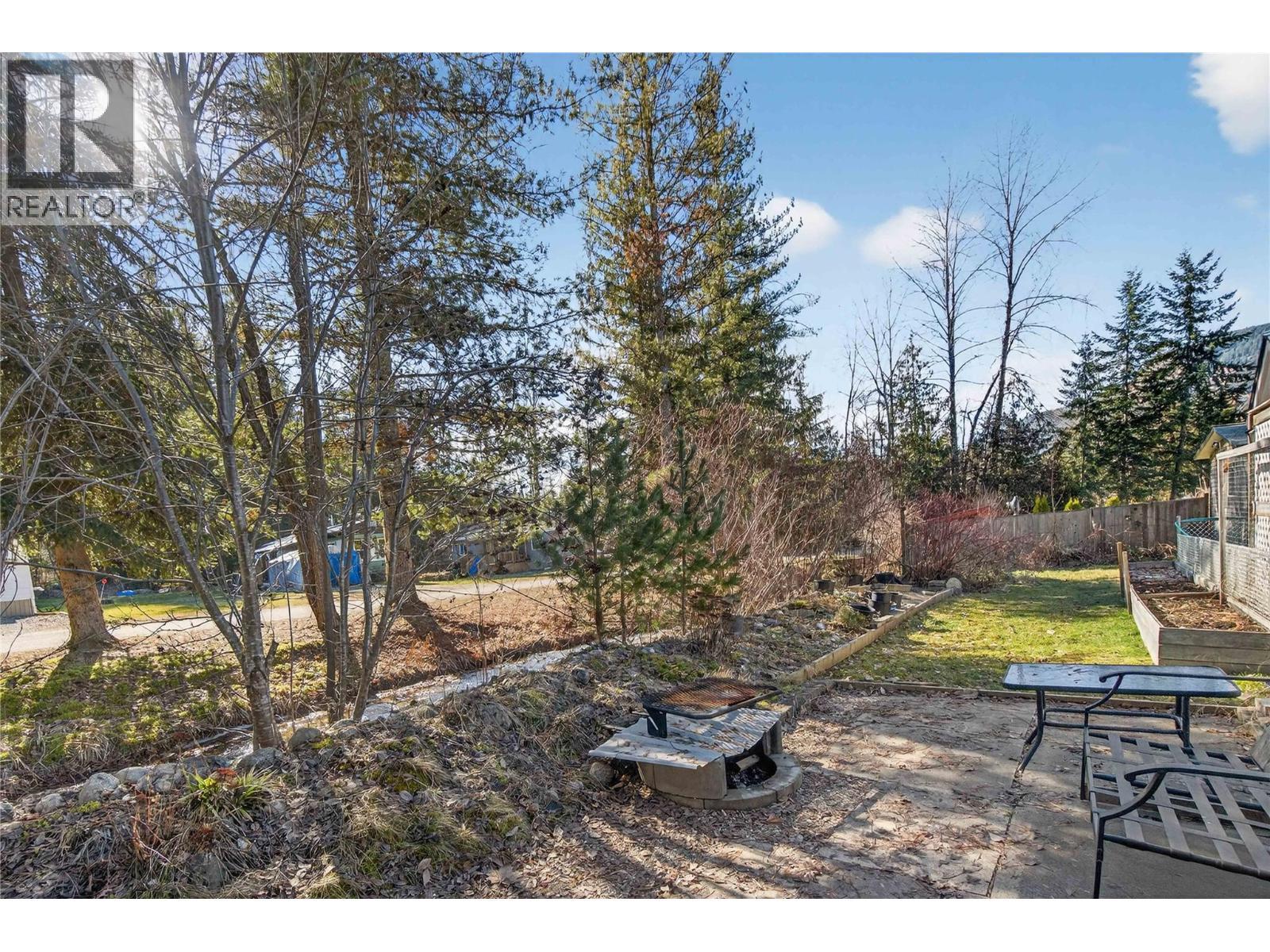 5 Bc97A Highway Unit# 11, Sicamous, BC