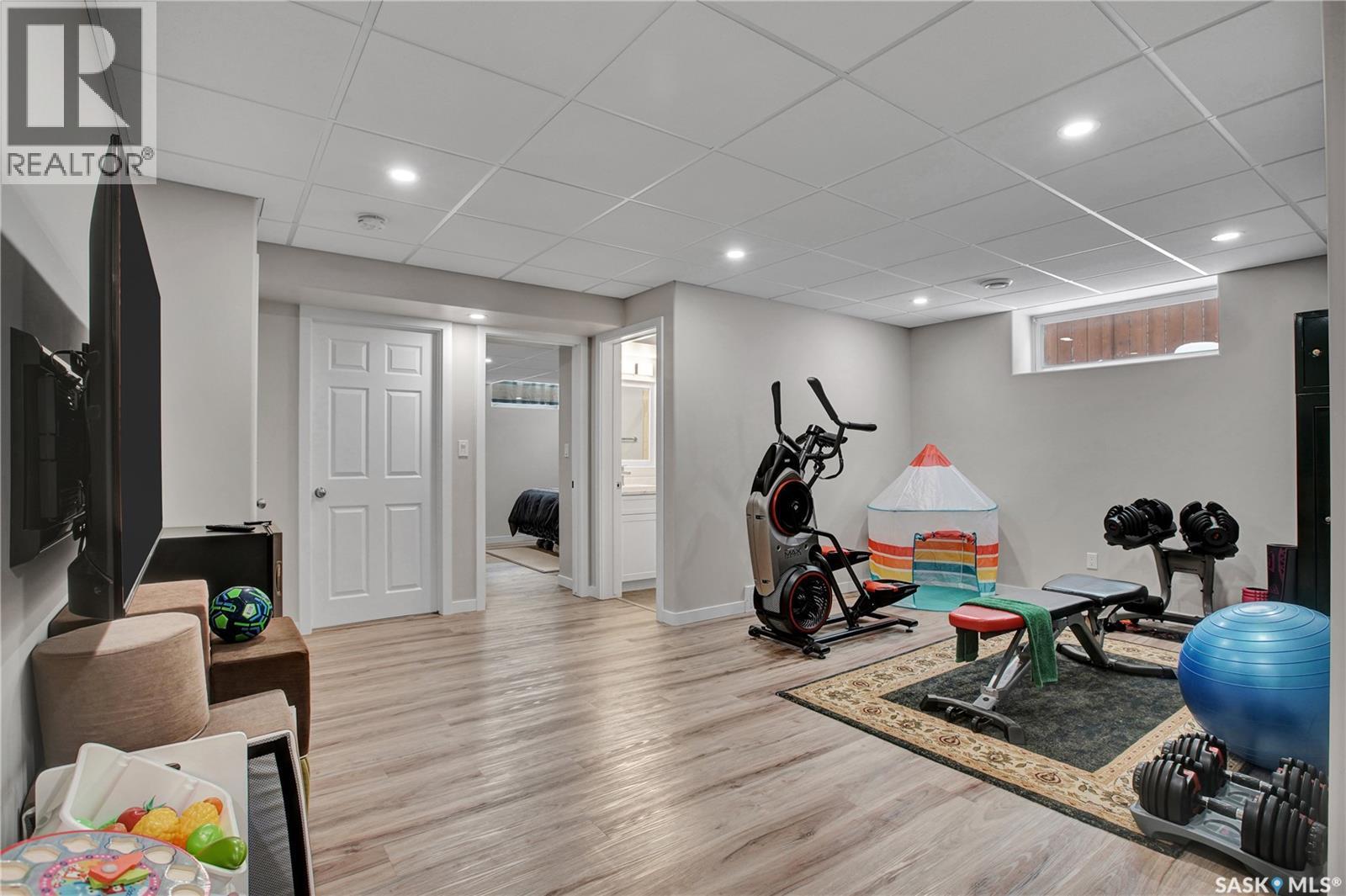 158 Cornish Road, Saskatoon, SK - Indoor Photo Showing Gym Room