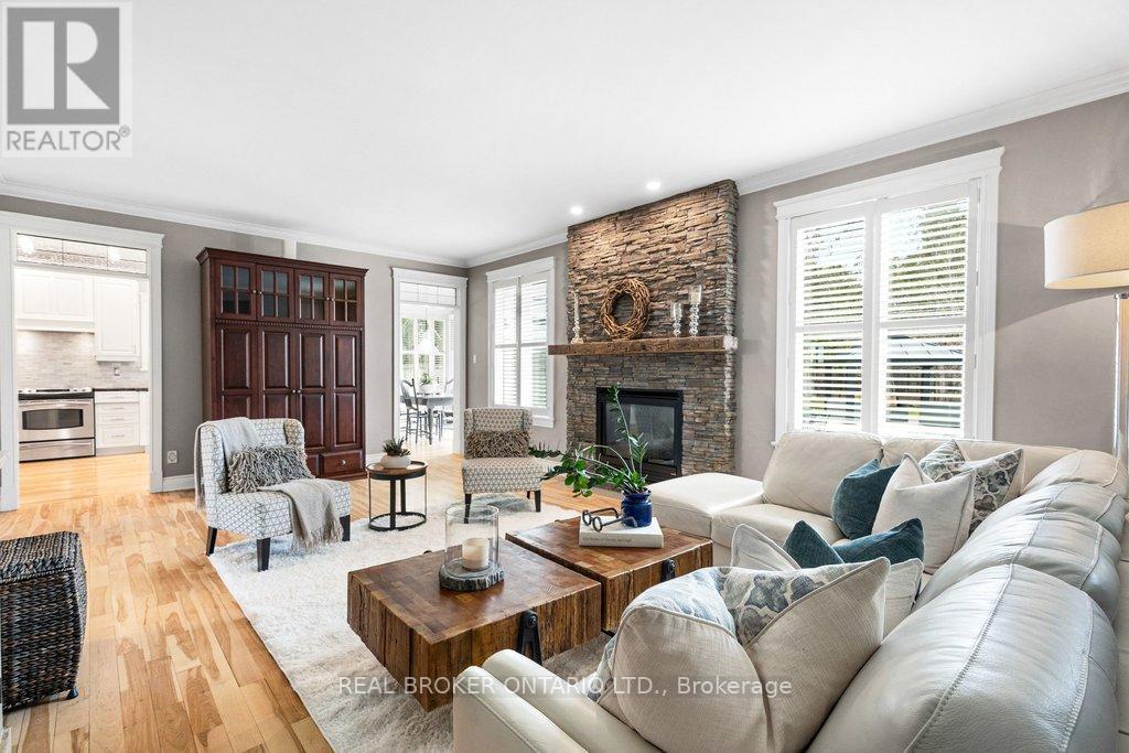 32 Feldspar Crescent, Ottawa, ON - Indoor Photo Showing Living Room With Fireplace