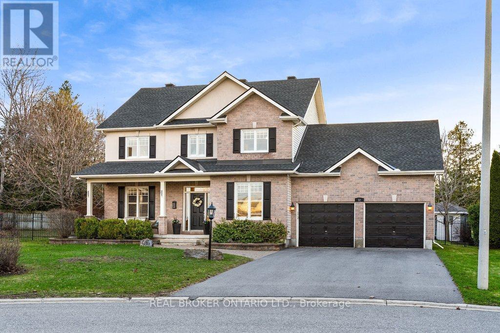 32 Feldspar Crescent, Ottawa, ON - Outdoor With Facade