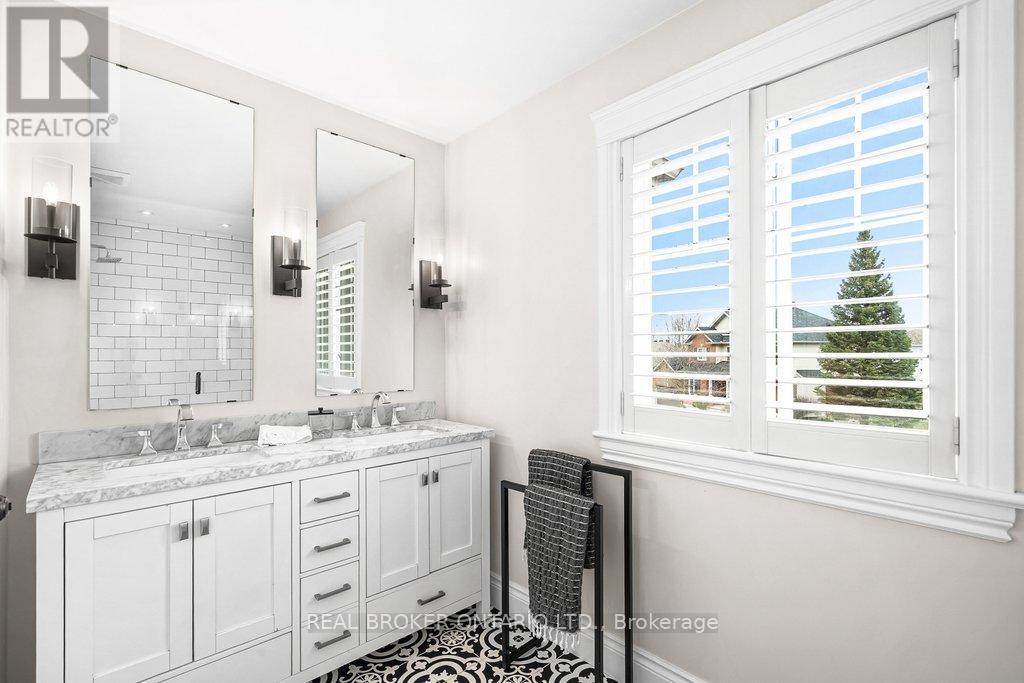 32 Feldspar Crescent, Ottawa, ON - Indoor Photo Showing Bathroom