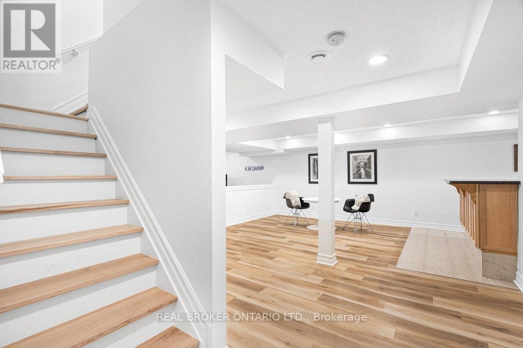 32 Feldspar Crescent, Ottawa, ON - Indoor Photo Showing Other Room