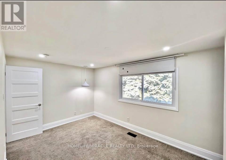 68 Briargate Drive, Kitchener, ON - Indoor Photo Showing Other Room