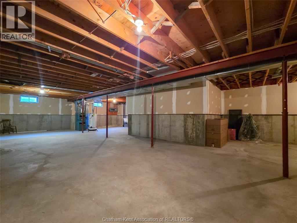 21 Earl Drive, Chatham, ON - Indoor Photo Showing Basement