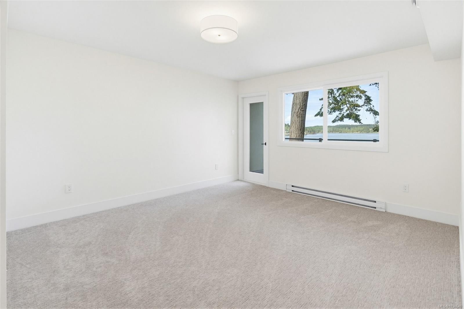 16-2330 Harbour Rd, Sidney, BC