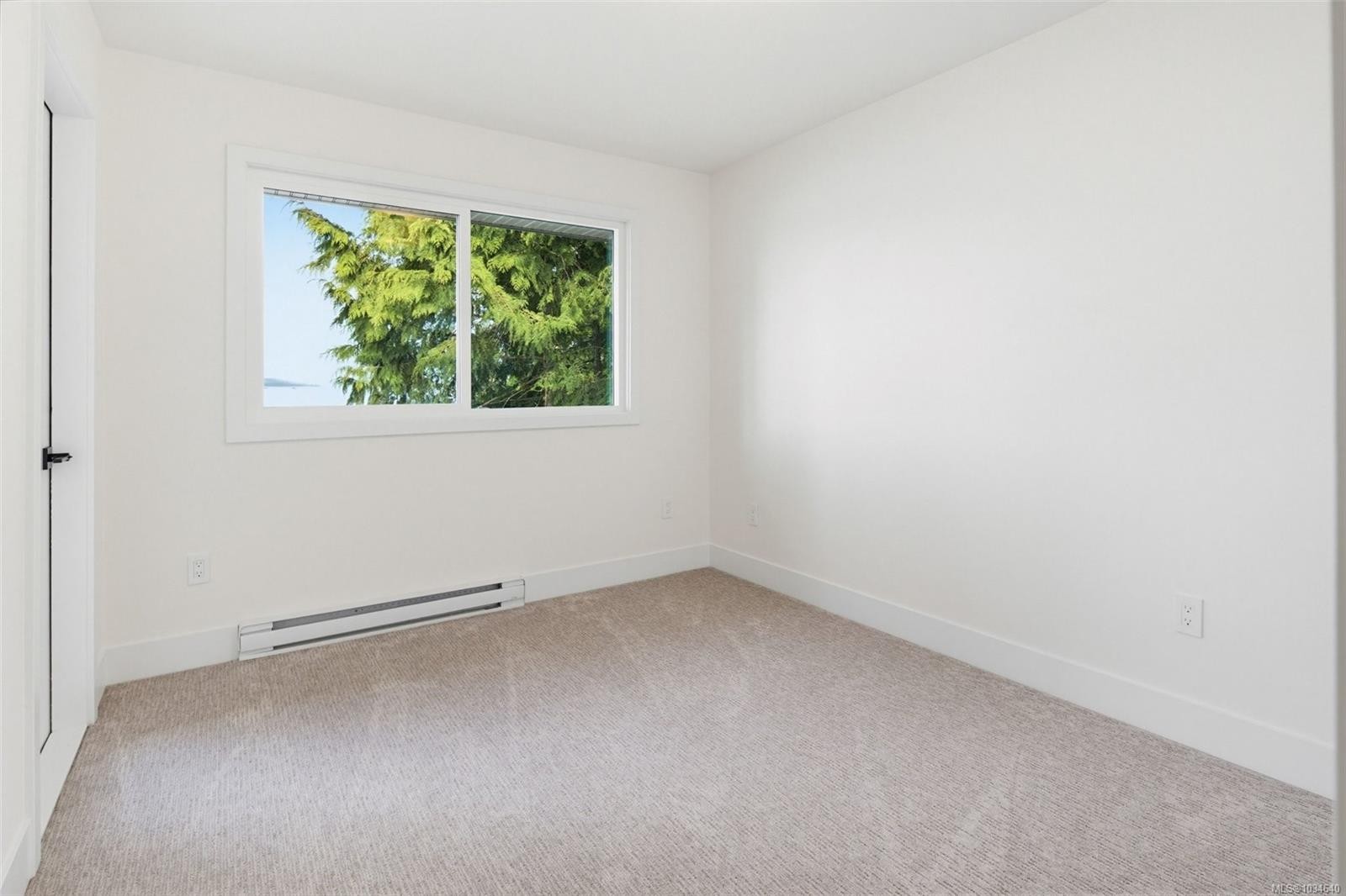 16-2330 Harbour Rd, Sidney, BC