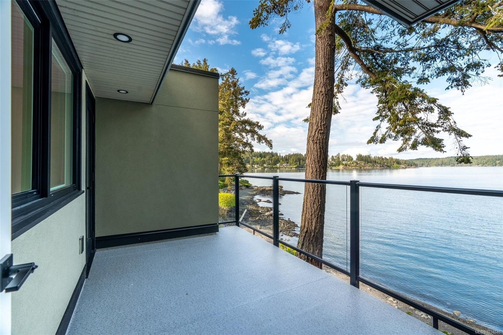 16-2330 Harbour Rd, Sidney, BC