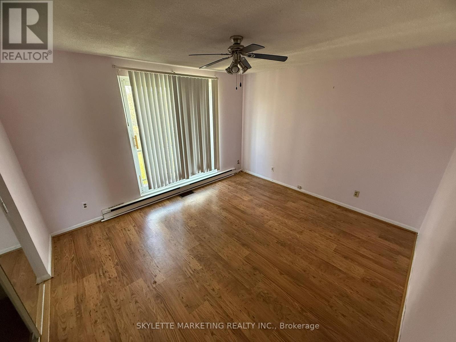24 - 2 Paradise Boulevard, Ramara, ON - Indoor Photo Showing Other Room