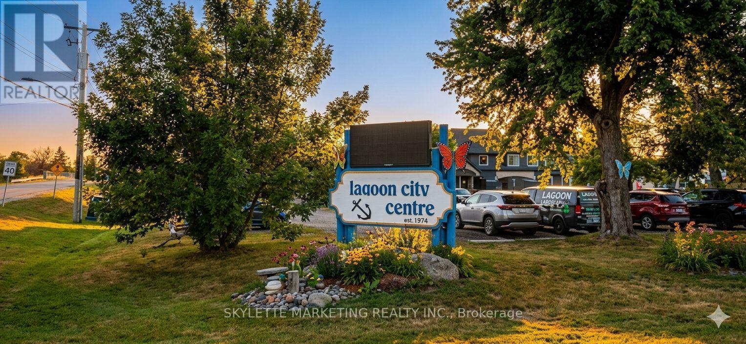 24 - 2 Paradise Boulevard, Ramara, ON - Outdoor