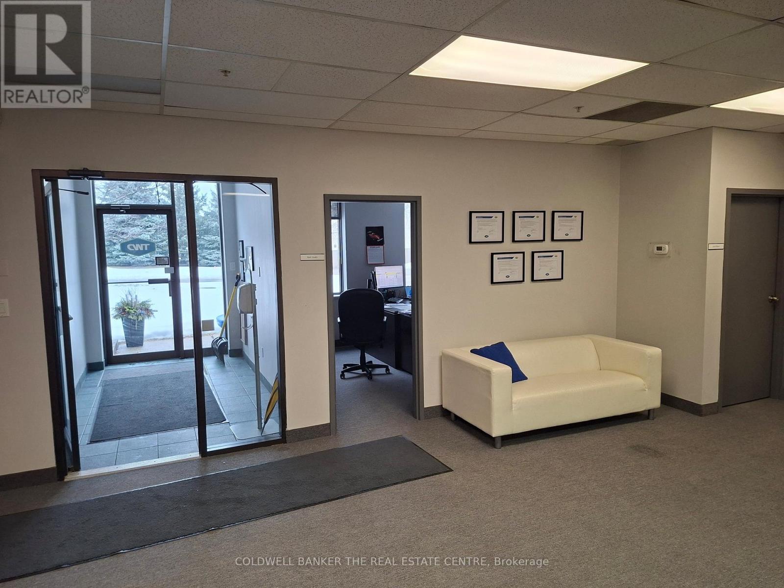 920 Sheldon Court, Burlington, ON