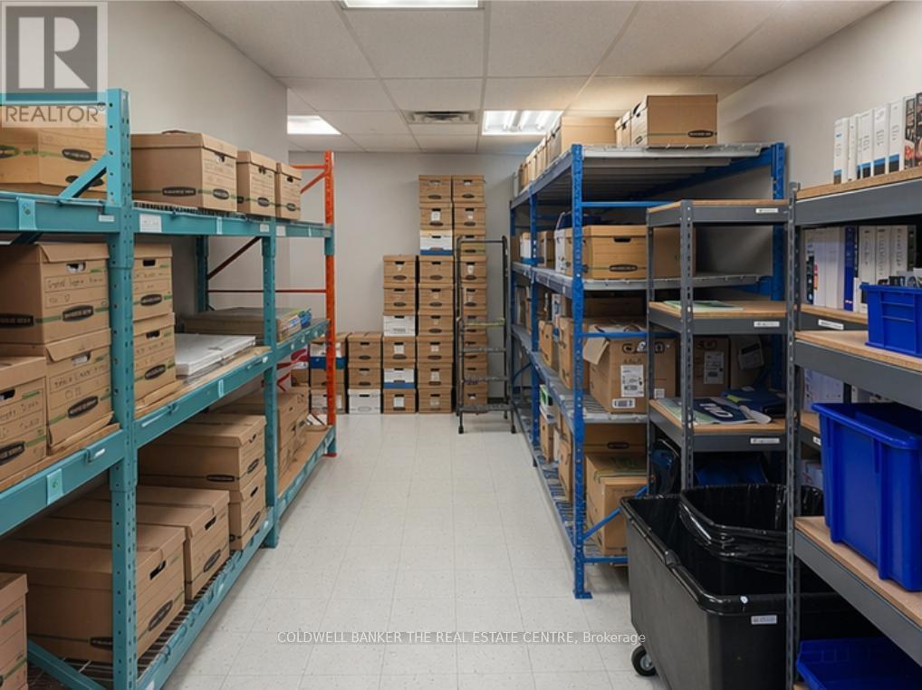 920 Sheldon Court, Burlington, ON