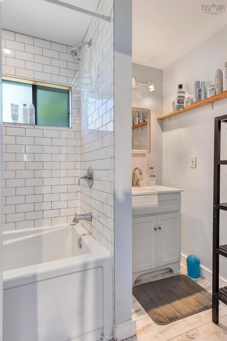 271 Green Street, Lunenburg, NS
