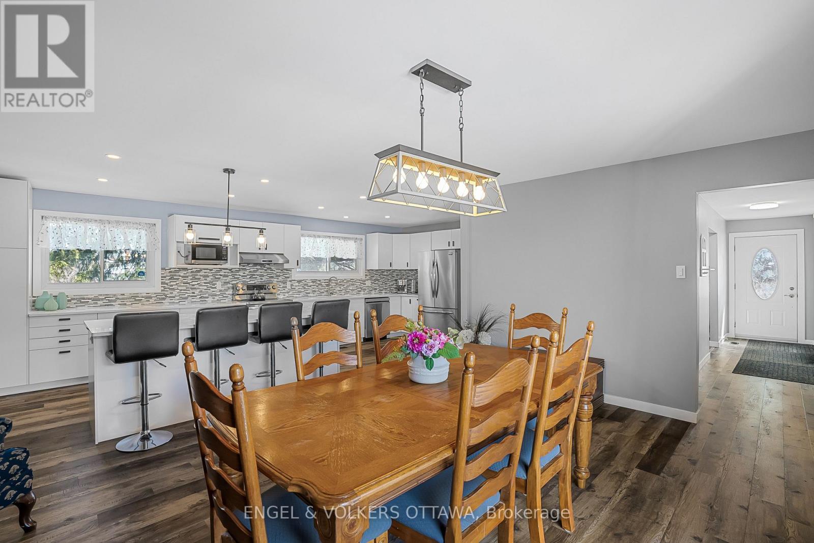 1427 Rosebella Avenue, Ottawa, ON - Indoor Photo Showing Dining Room