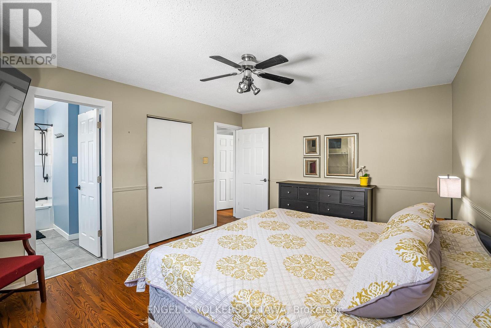 1427 Rosebella Avenue, Ottawa, ON - Indoor Photo Showing Bedroom