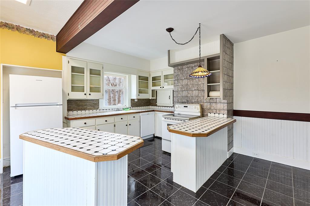 300 Topsail Road, St. John'S, NL