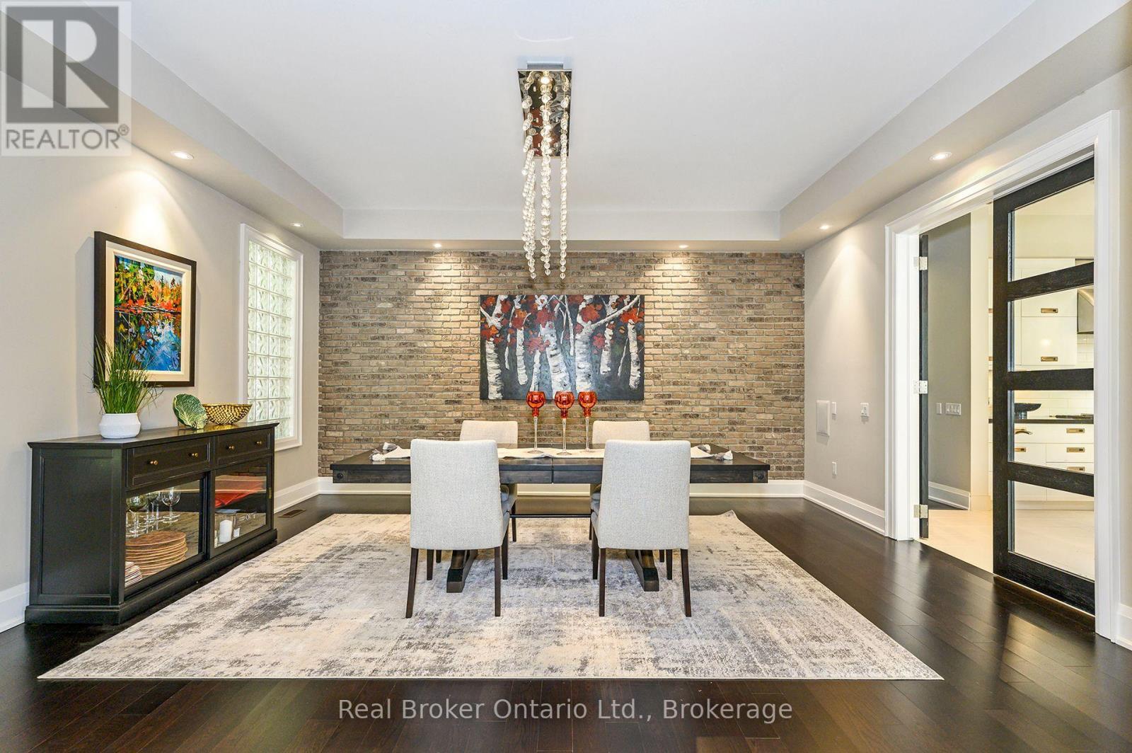 4507 Lakeshore Road, Burlington (Shoreacres), ON - Indoor Photo Showing Dining Room