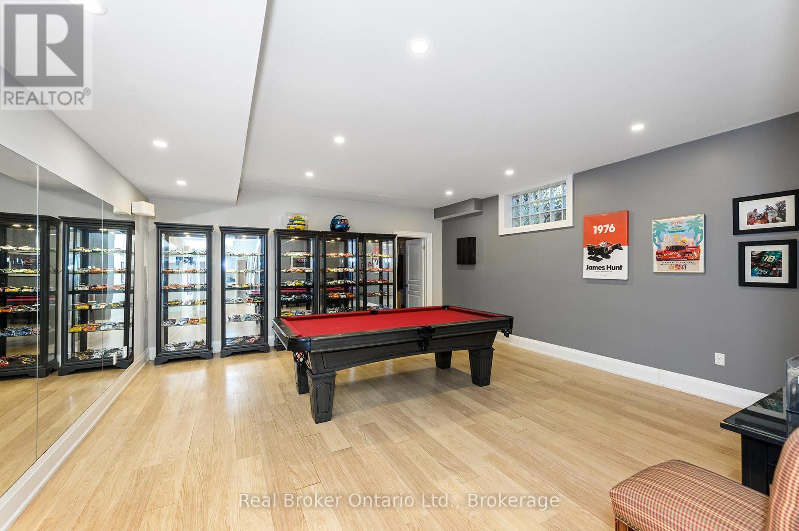 4507 Lakeshore Road, Burlington (Shoreacres), ON - Indoor Photo Showing Other Room