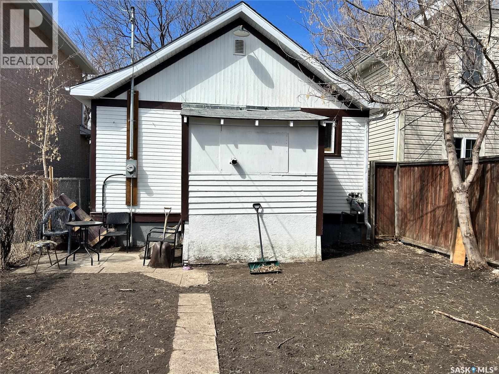 416 J Avenue N, Saskatoon, SK - Outdoor With Exterior