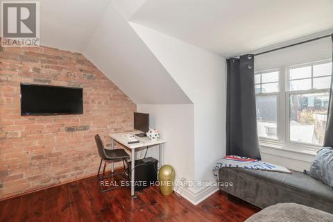 55 Devon Road, Toronto, ON - Indoor Photo Showing Bedroom