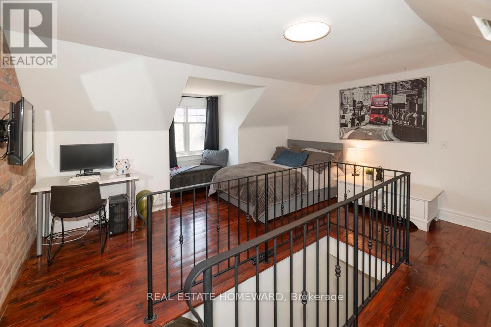 55 Devon Road, Toronto, ON - Indoor