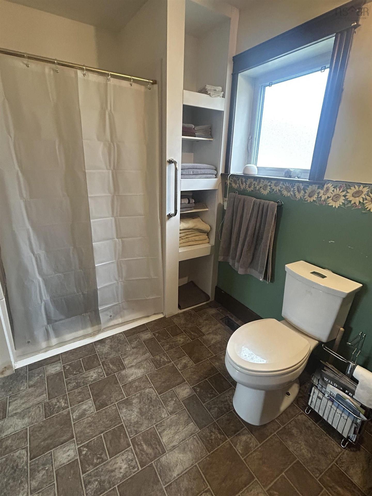 78 High Street, Trenton, NS