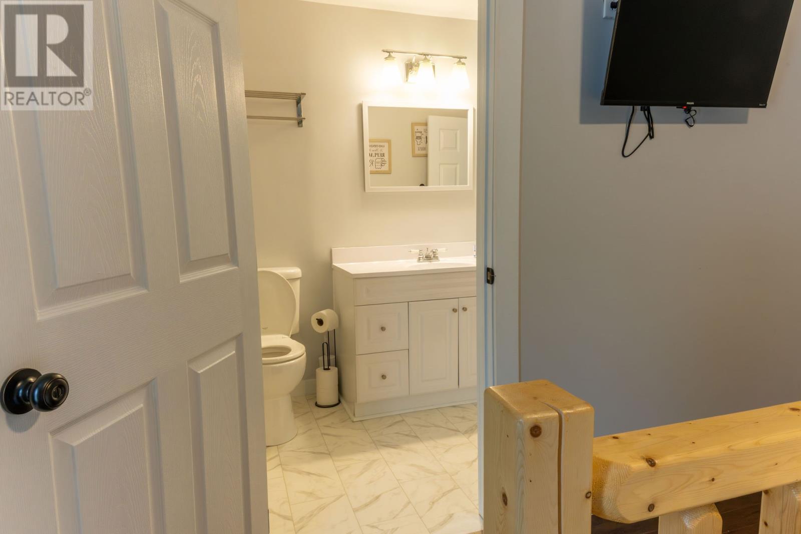 6 Spruce Lane, St Anthony, NL - Indoor Photo Showing Bathroom