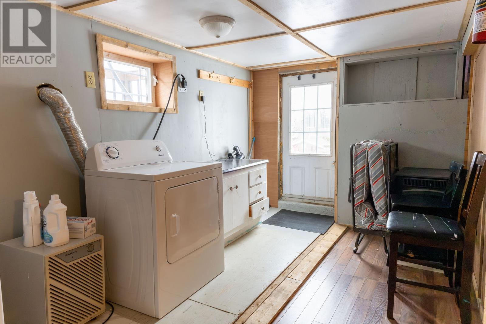 6 Spruce Lane, St Anthony, NL - Indoor Photo Showing Laundry Room
