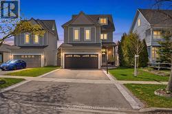 92 MAINPRIZE CRESCENT East Gwillimbury, ON L0G 1M0