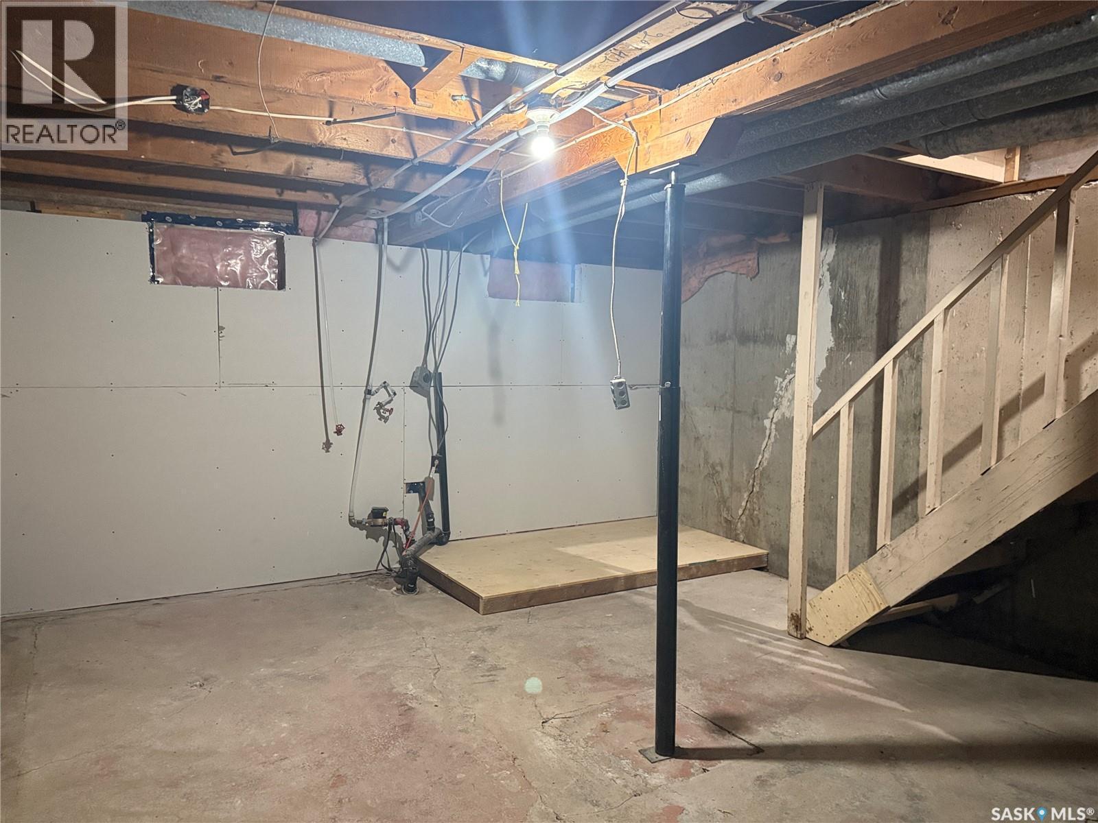 414 3Rd Avenue, Dodsland, SK - Indoor Photo Showing Basement