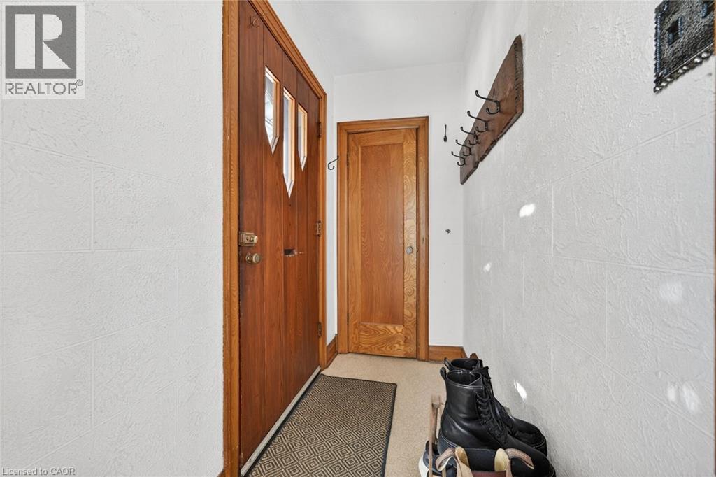 188 Wexford Avenue S, Hamilton, ON - Photo Showing Other Room