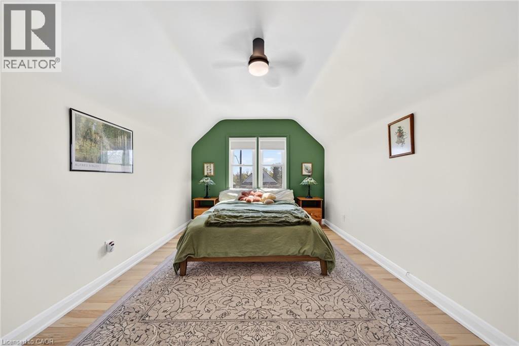 188 Wexford Avenue S, Hamilton, ON - Indoor