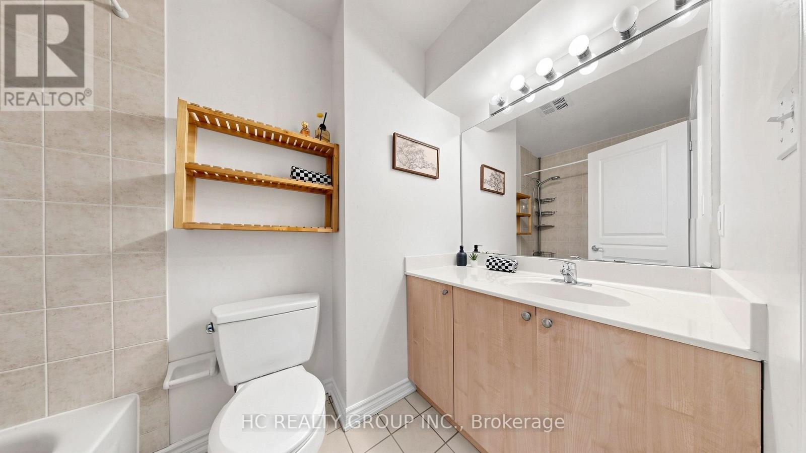 301 - 11 Everson Drive, Toronto, ON - Indoor Photo Showing Bathroom